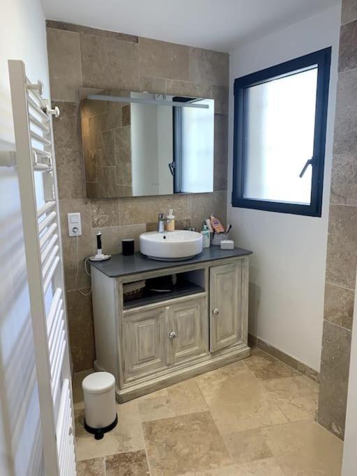 Appartement Bas De Maison Lavilledieu  외부 사진